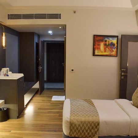Tulip Inn Shravasti Bahraich Buitenkant foto