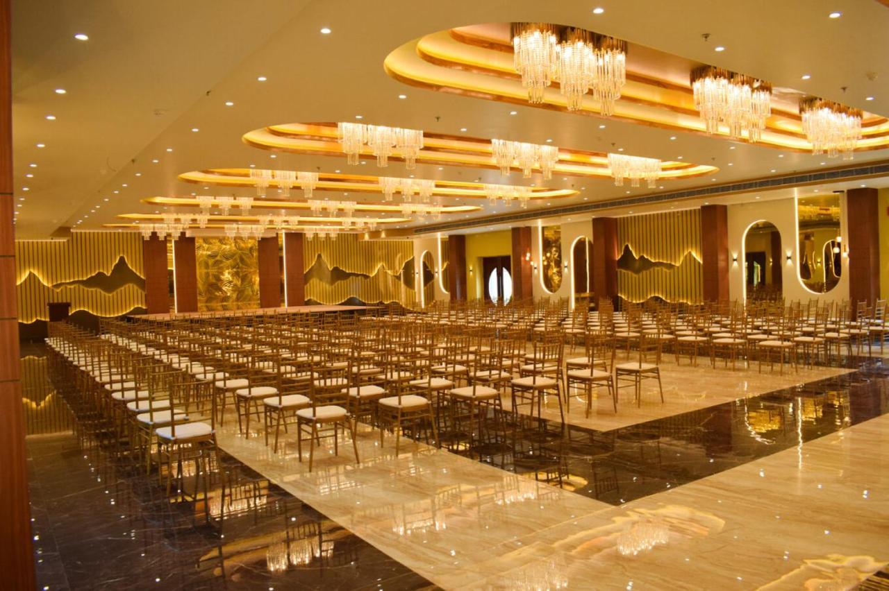 Tulip Inn Shravasti Bahraich Buitenkant foto