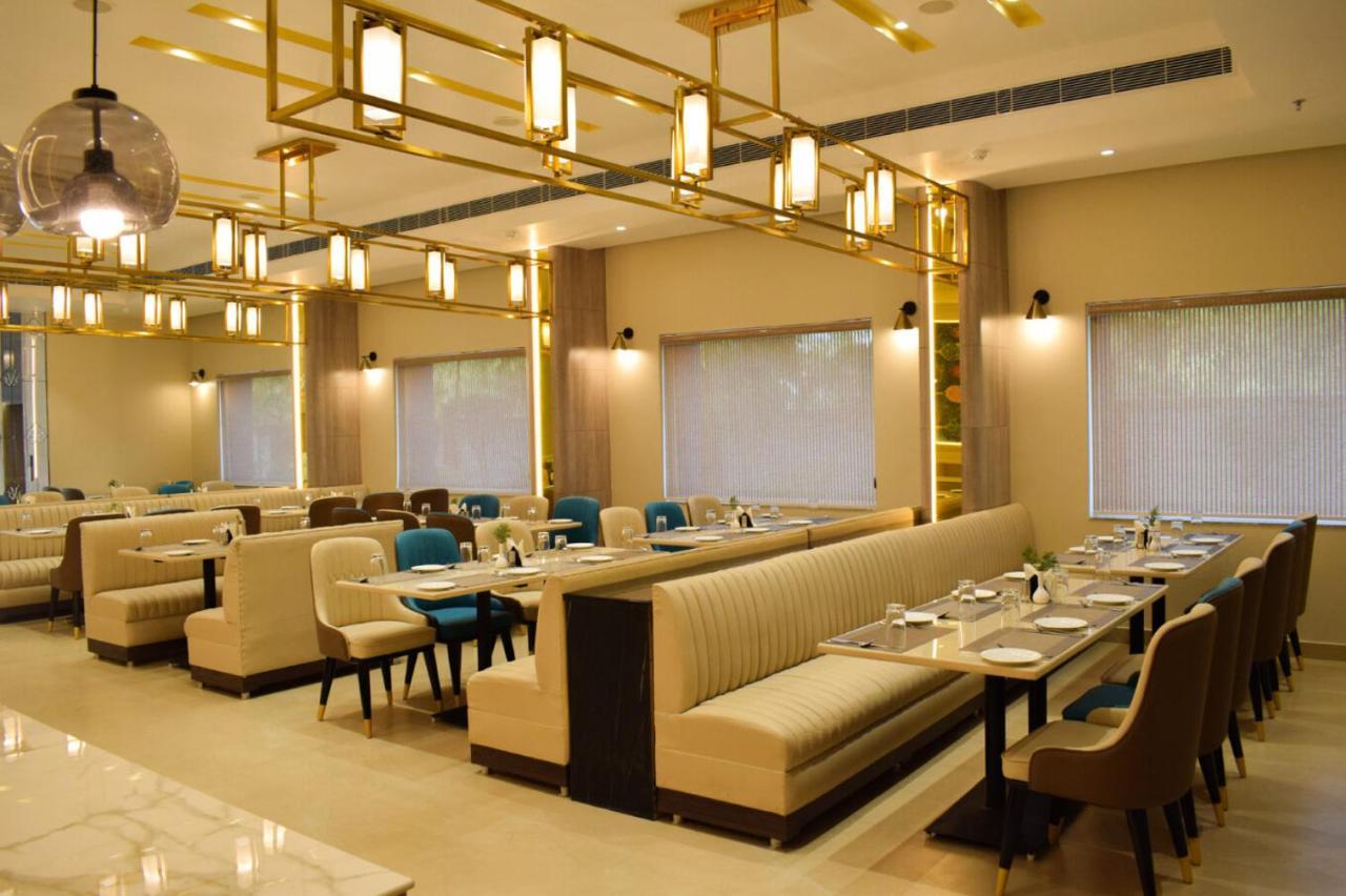 Tulip Inn Shravasti Bahraich Buitenkant foto