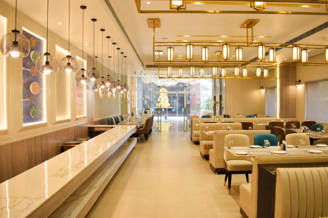 Tulip Inn Shravasti Bahraich Buitenkant foto