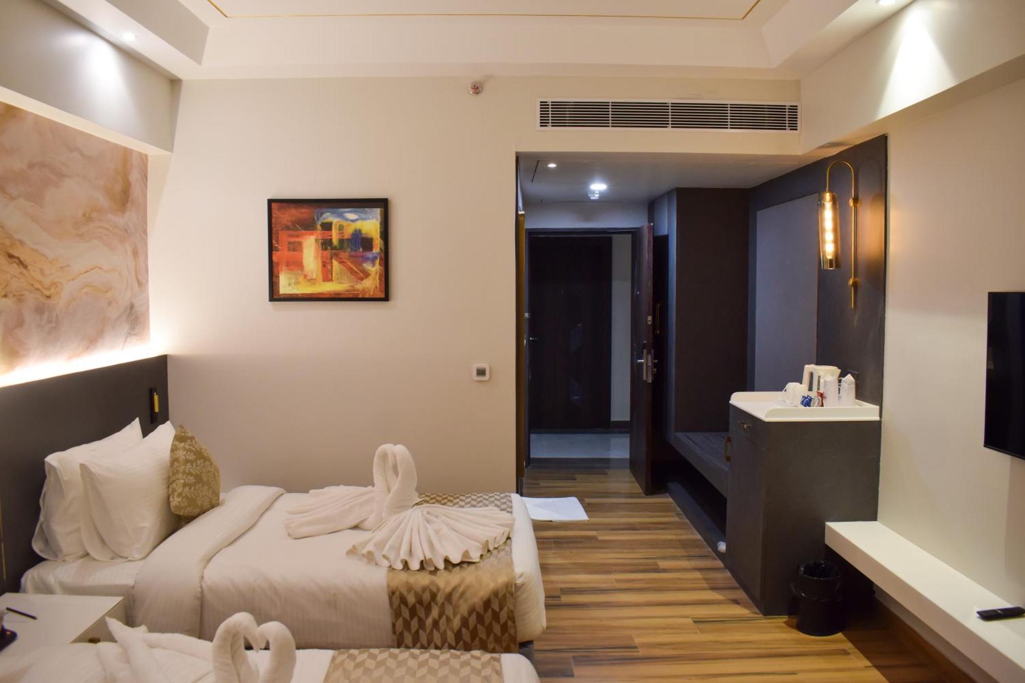 Tulip Inn Shravasti Bahraich Buitenkant foto